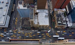 Central Parking: This company offers a range of garage parking options, including valet parking and self-parking, with locations throughout Manhattan and Brooklyn.